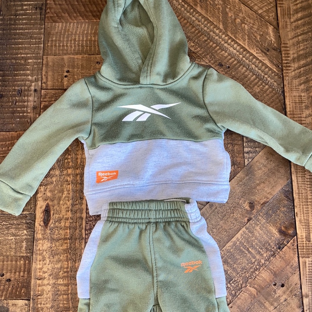 Baby Reebok outfit